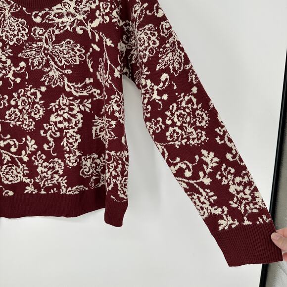 DR2 Red Floral Filigree Long Sleeve Cozy Feminine Long Sleeve Sweater Womens XL - Picture 4 of 8